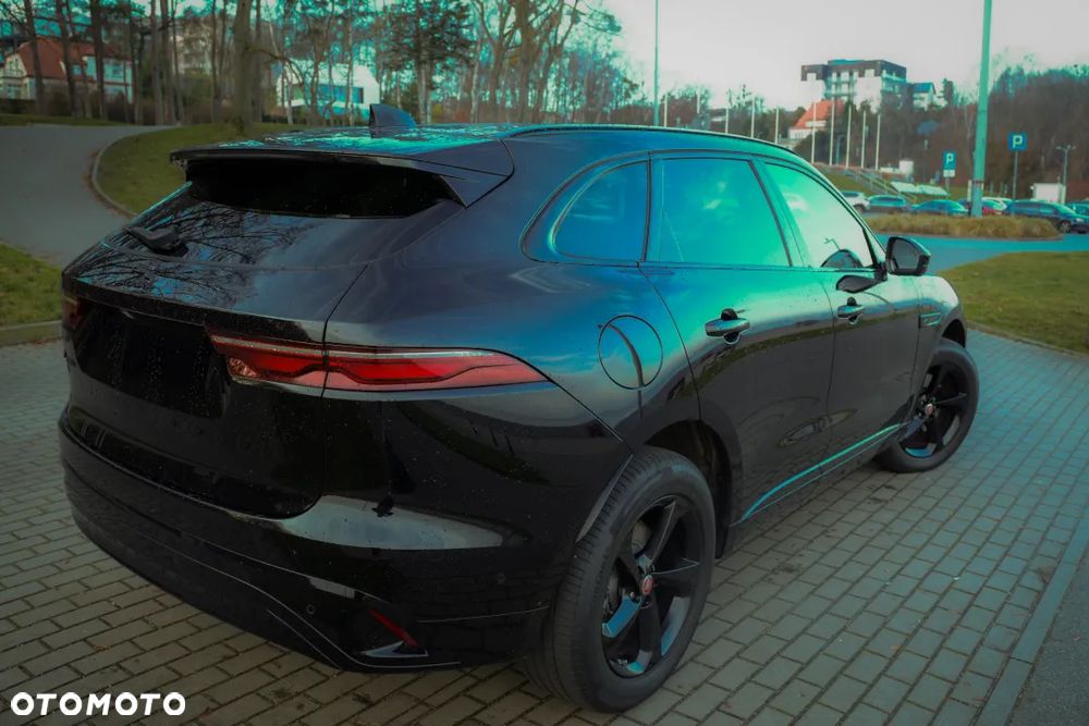 Jaguar F-Pace D200 AWD R-Dynamic S - 4