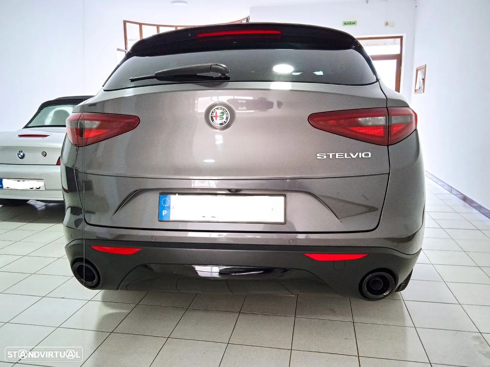 Alfa Romeo Stelvio 2.2 D Super AT8 - 16
