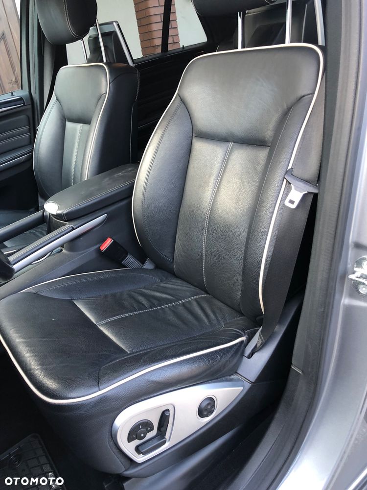 Mercedes-Benz ML 350 BlueTEC 4Matic 7G-TRONIC DPF Grand Edition - 23