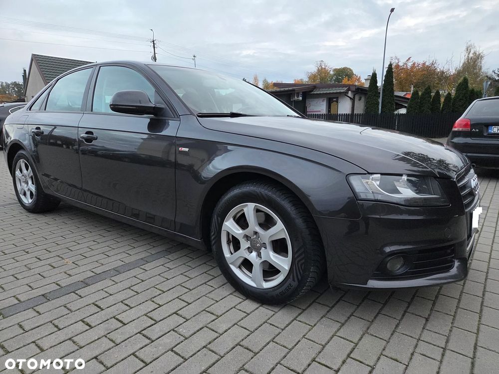 Audi A4 Limousine - 3