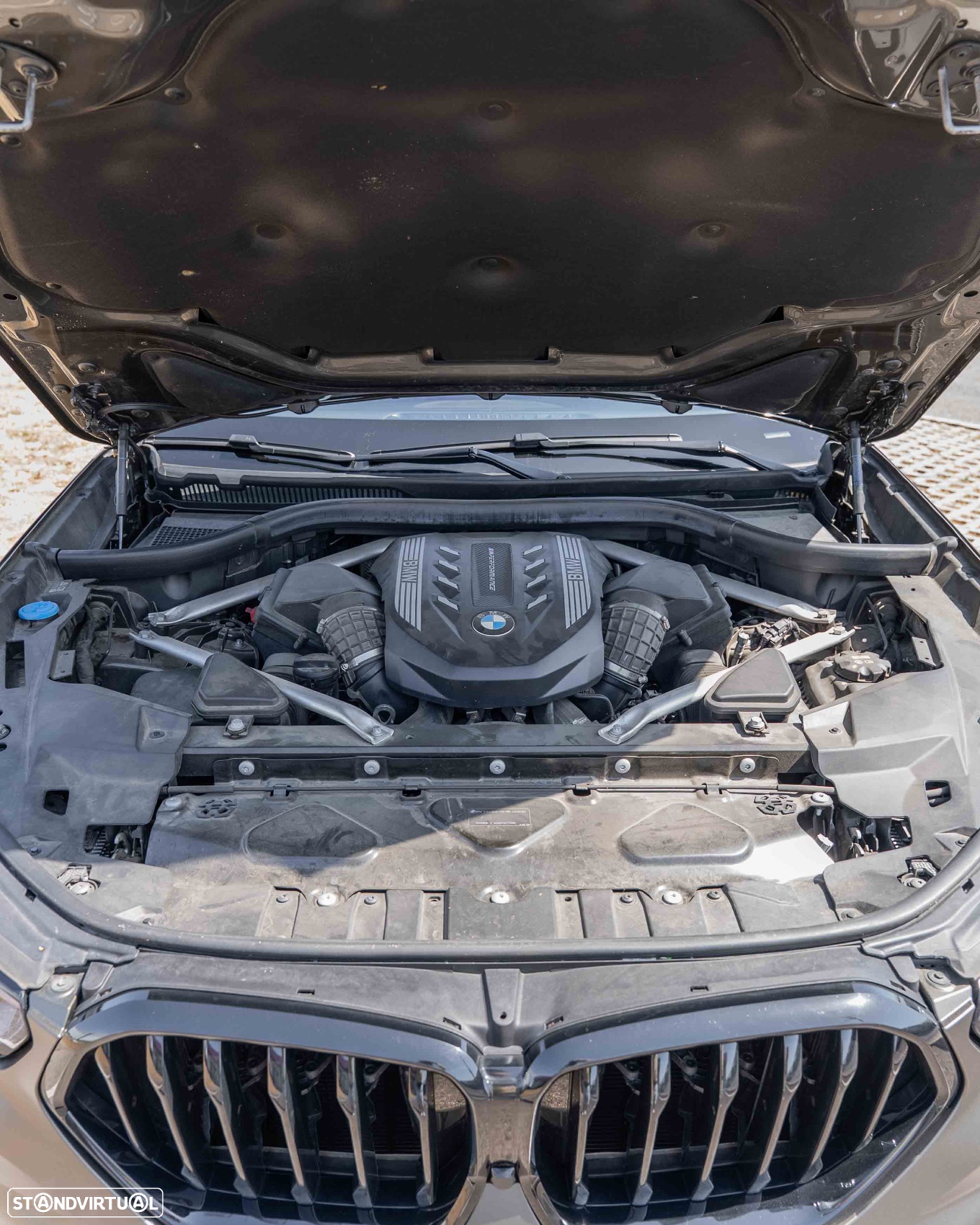 BMW X6 M50i - 56