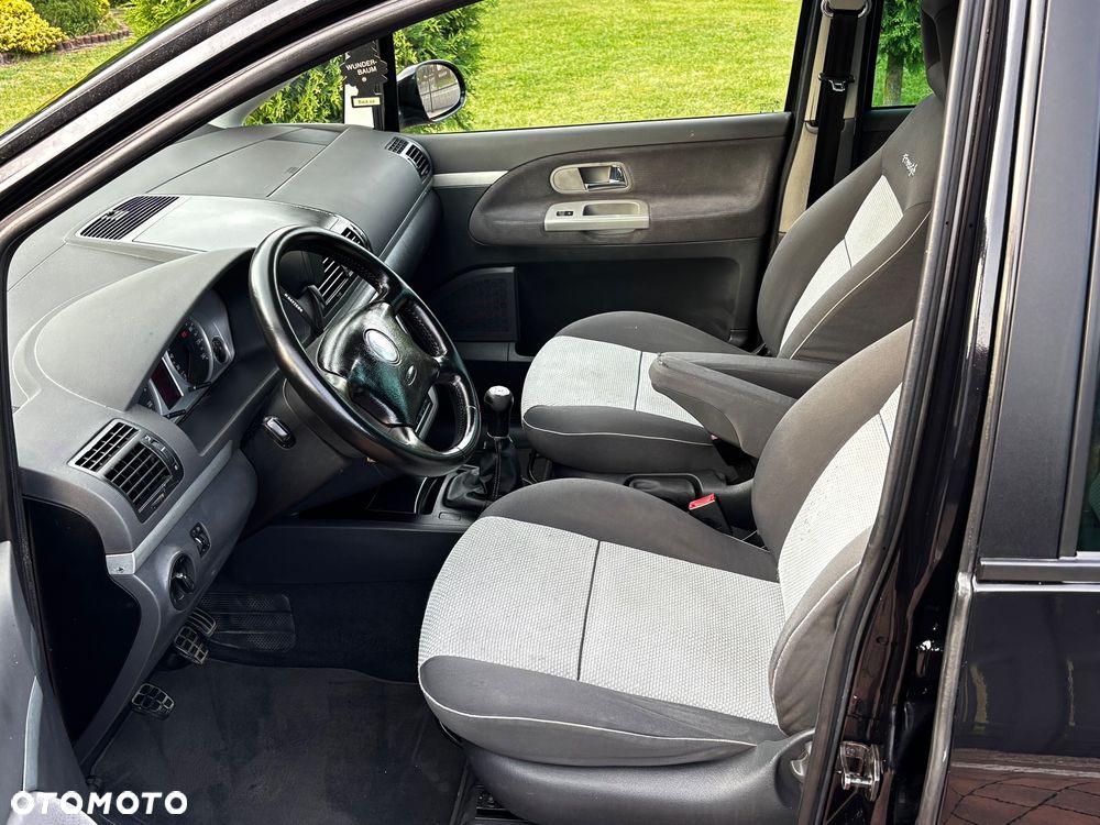 Volkswagen Sharan 2.0 TDI Highline - 21