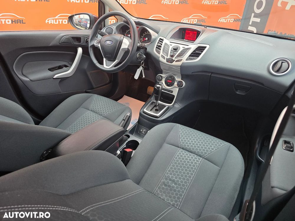 Ford Fiesta 1.4 Autom. Titanium - 6