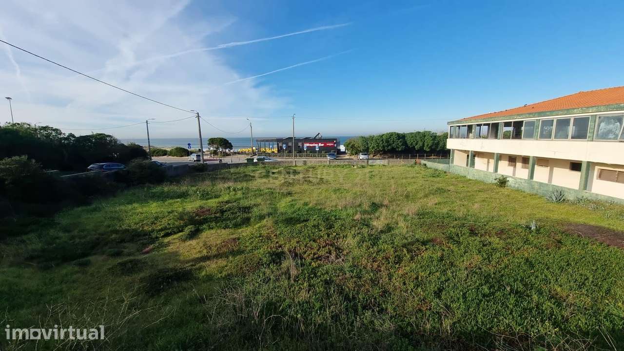 Prédio com 2 pisos (cave + r/c) destinado ao ramo da indústria hotelei - Grande imagem: 3/5