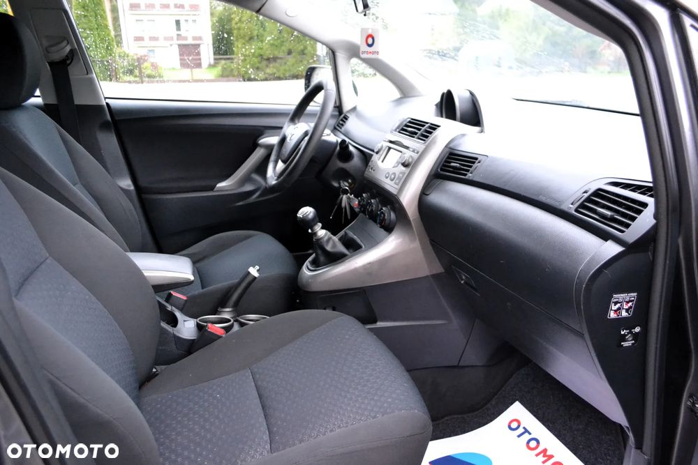 Toyota Verso 2.0 D-4D - 9