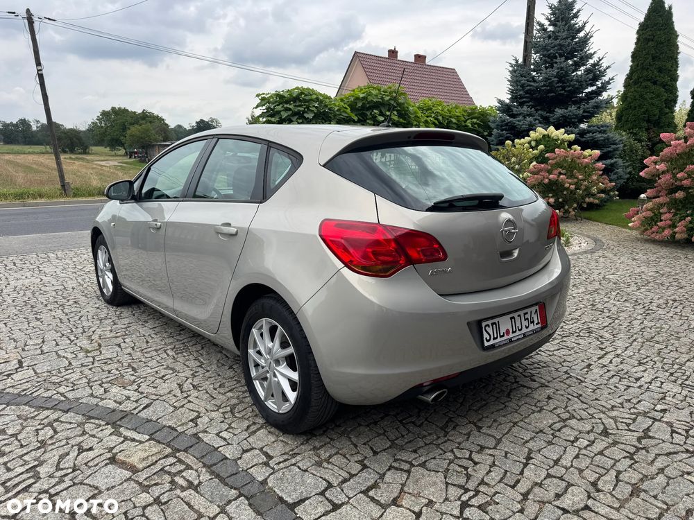 Opel Astra 1.4 Turbo - 7