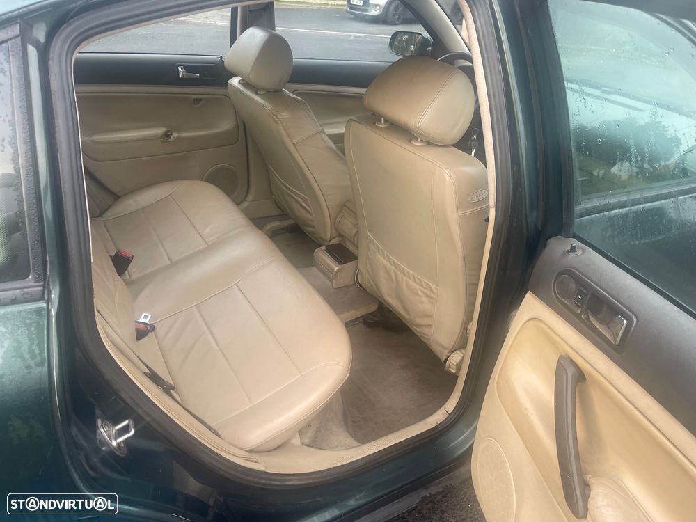 VW Passat 1.9 TDi Confortline - 6