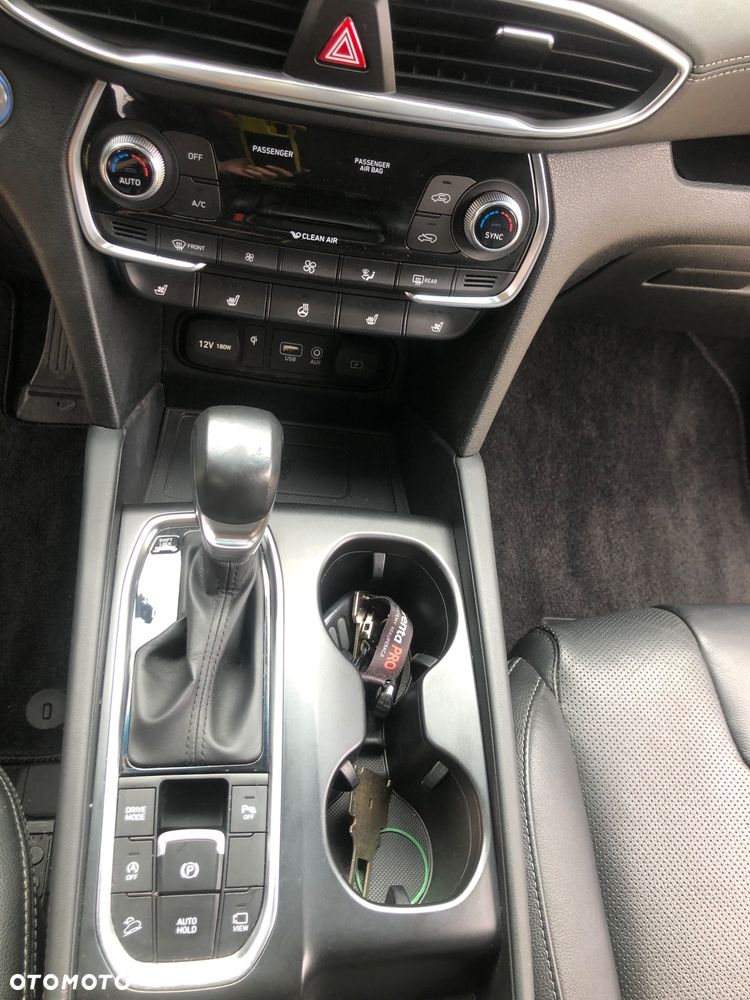 Hyundai Santa Fe - 17