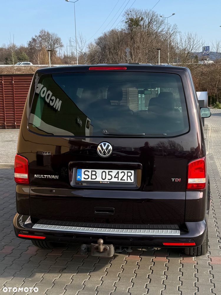 Volkswagen Multivan - 24