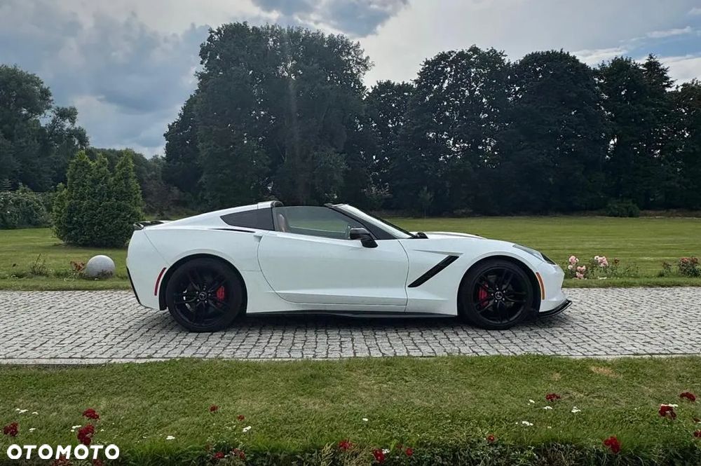 Chevrolet Corvette - 6