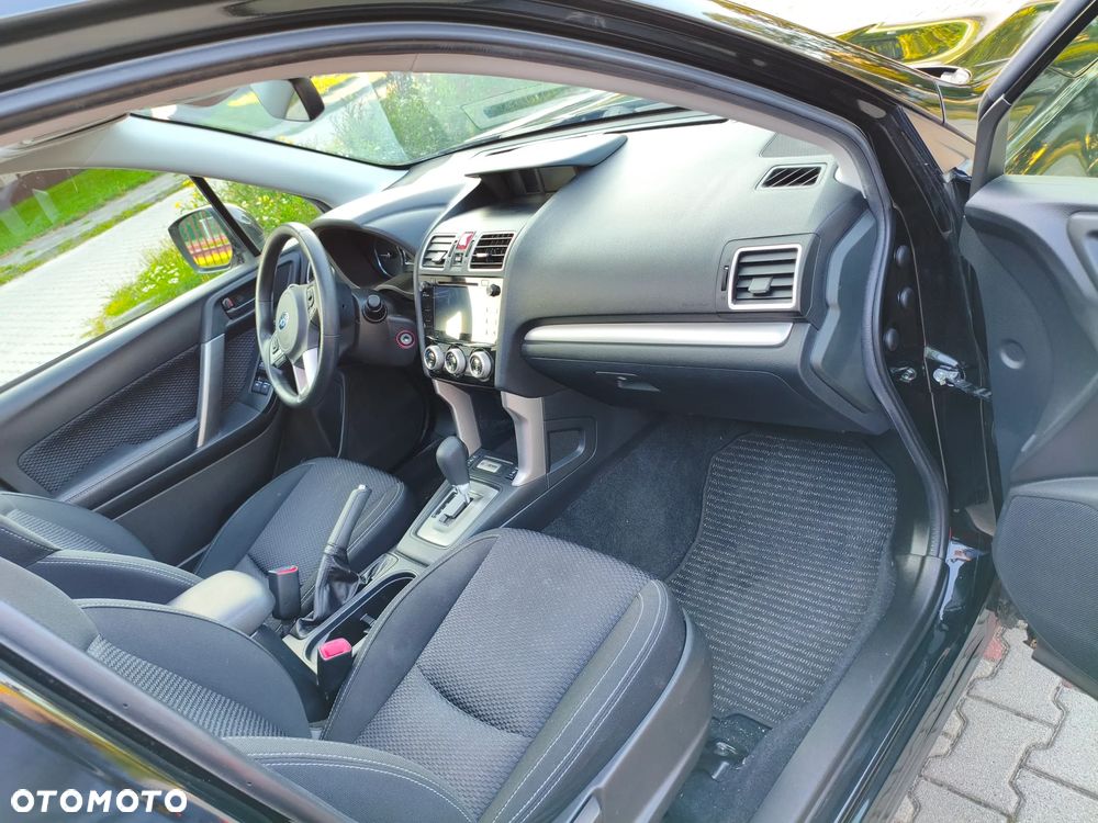 Subaru Forester 2.5 X Premium - 10