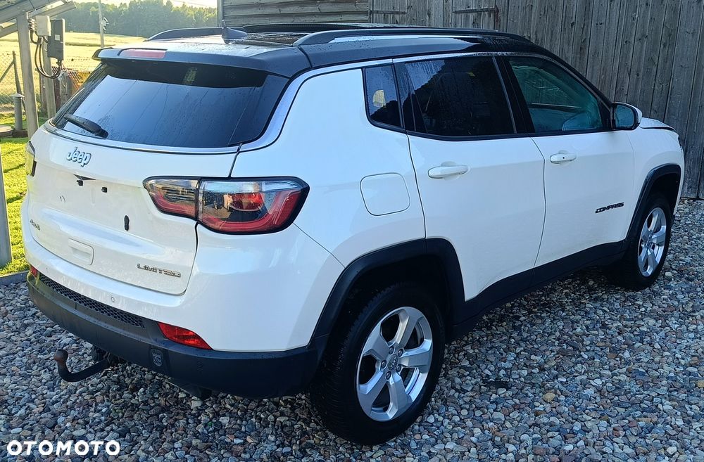 Jeep Compass - 4
