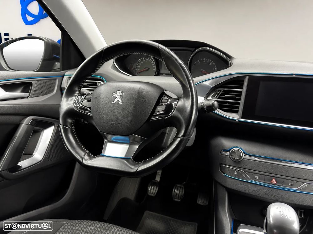 Peugeot 308 SW 1.6 BlueHDi Style - 11