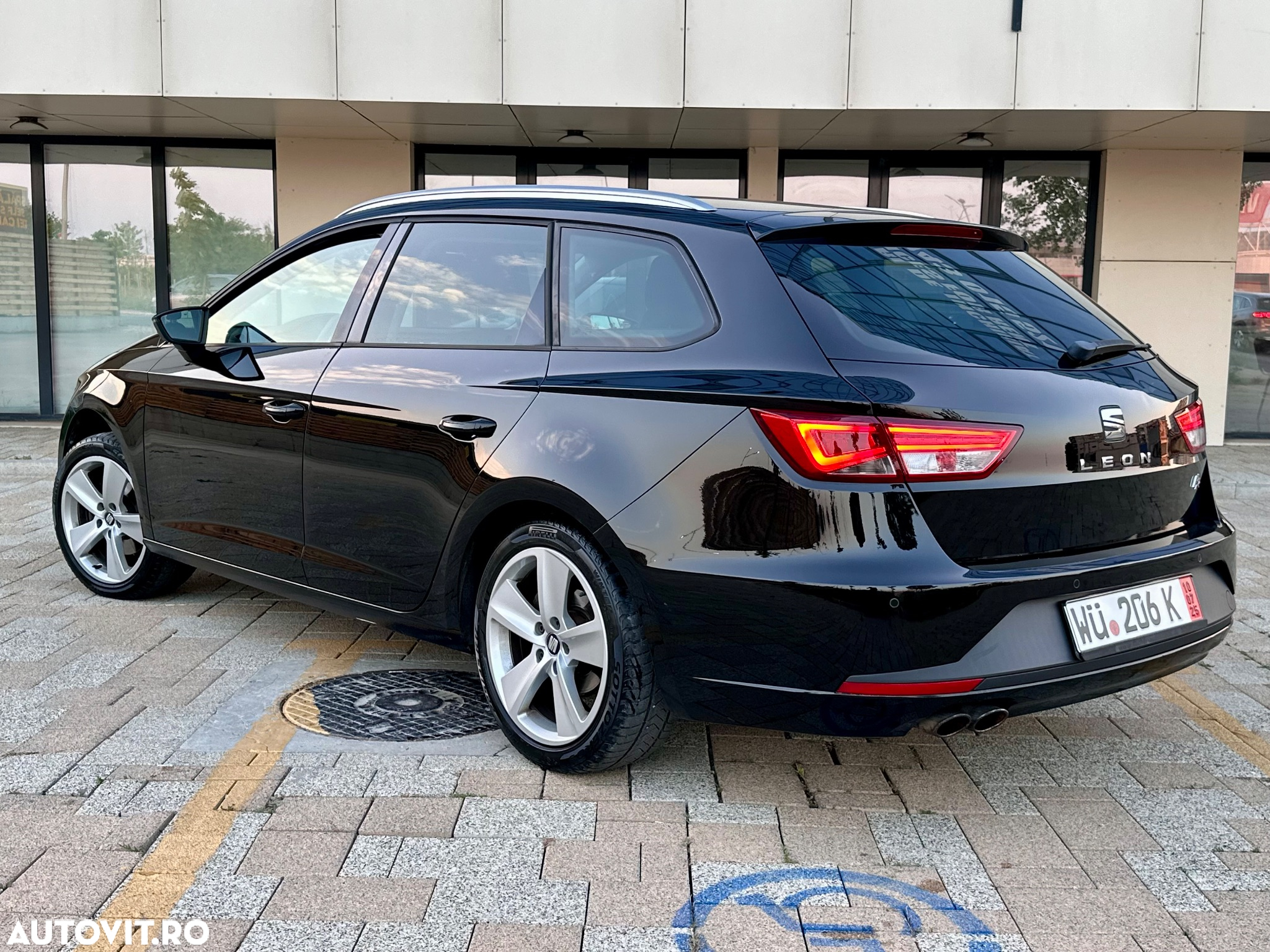 Seat Leon ST 1.4 EcoTSI Start&Stop DSG FR - 2
