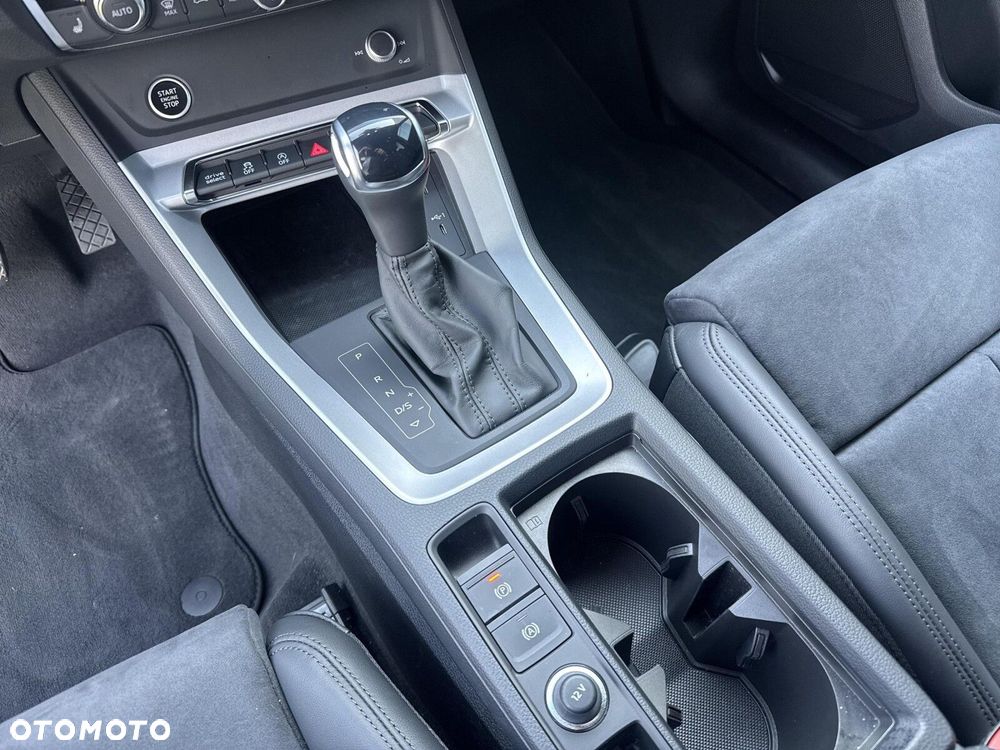 Audi Q3 Sportback - 15