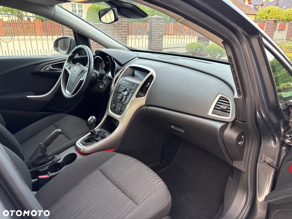 Opel Astra 1.4 T Cosmo - 22