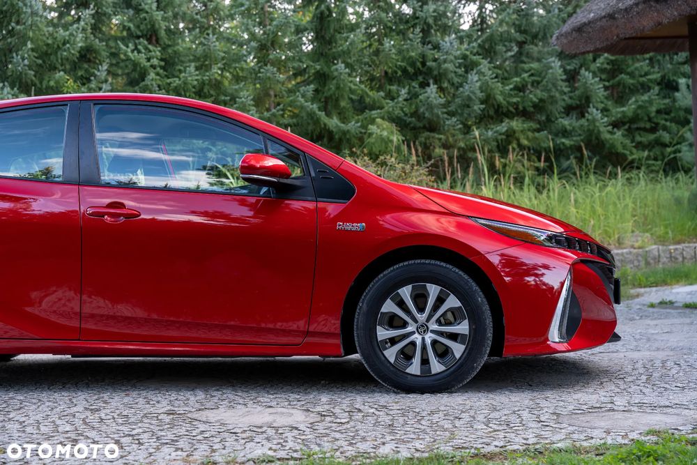 Toyota Prius Hybrid - 17