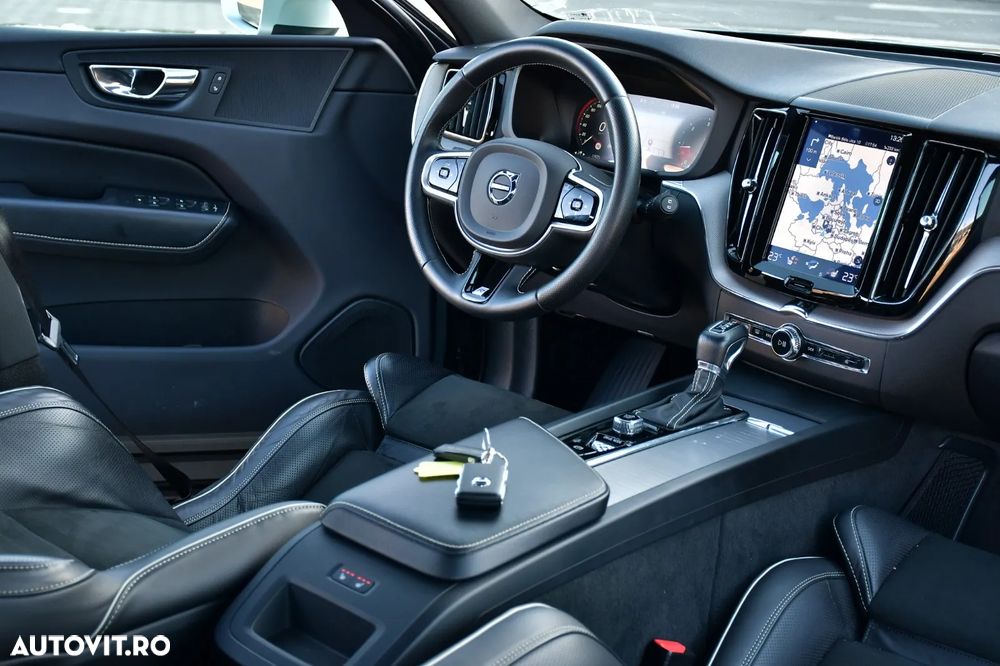 Volvo XC 60 D4 AWD R-Design - 20