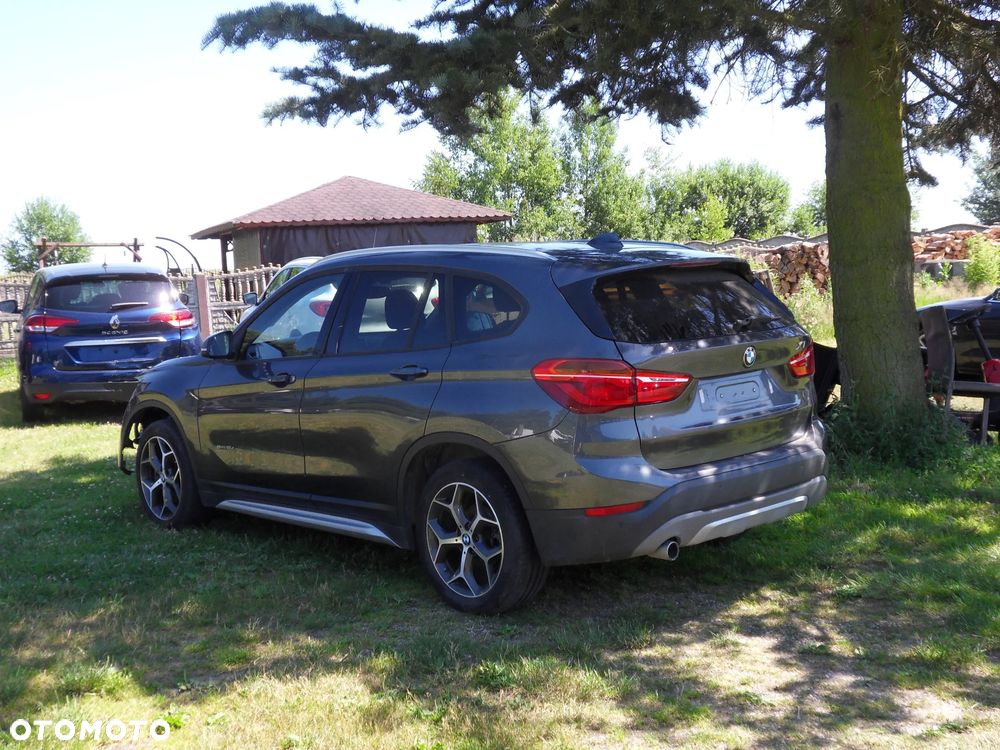 BMW X1 sDrive18d Advantage - 3