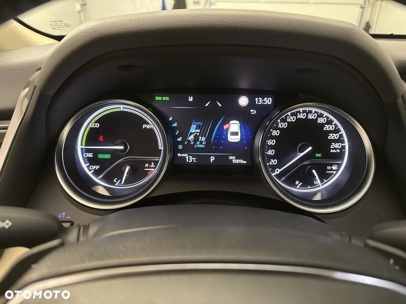 Toyota Camry 2.5 Hybrid Executive CVT - 14