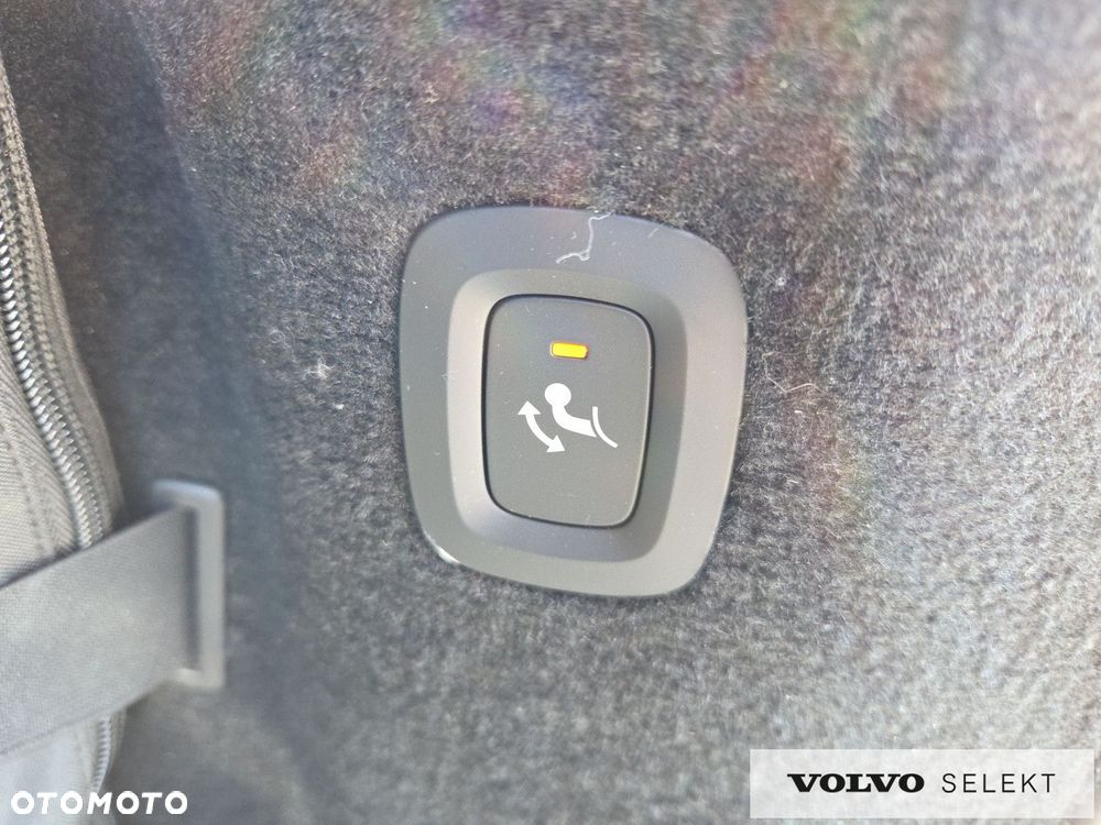 Volvo V90 T6 AWD Plus Dark - 31