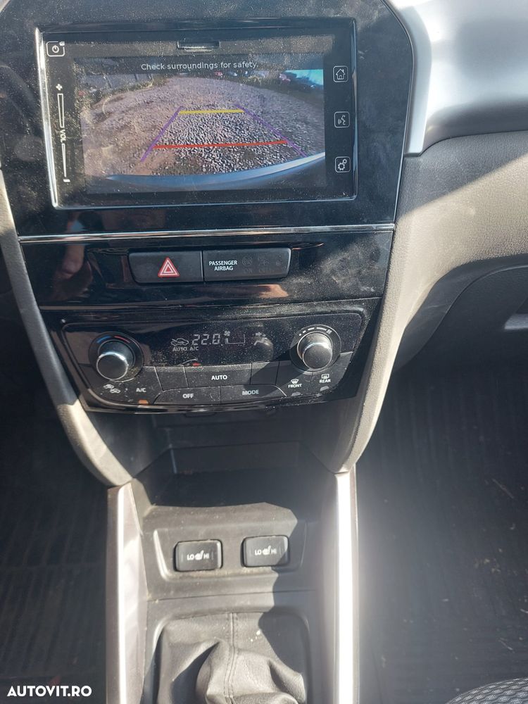 Suzuki Vitara 1.4 Boosterjet AllGrip MHEV Passion - 16