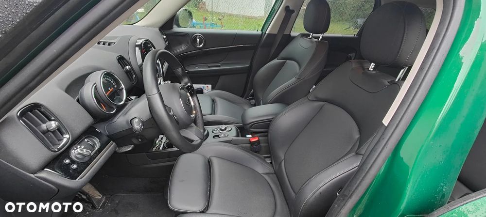 MINI Countryman Cooper Classic Trim - 5