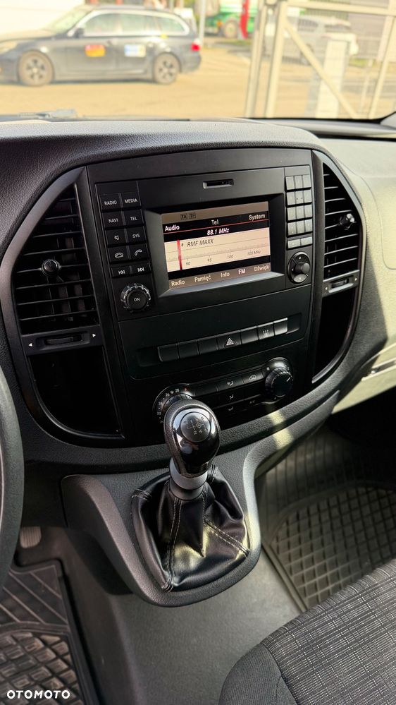 Mercedes-Benz Vito - 11