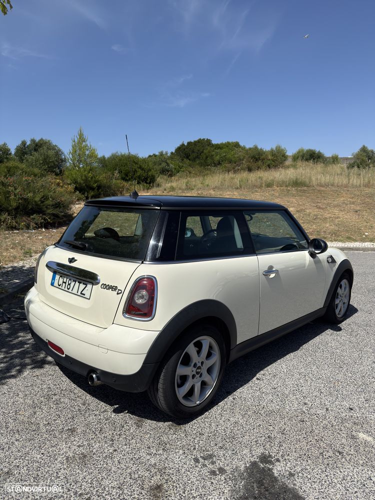 MINI 3 Portas Cooper D - 11
