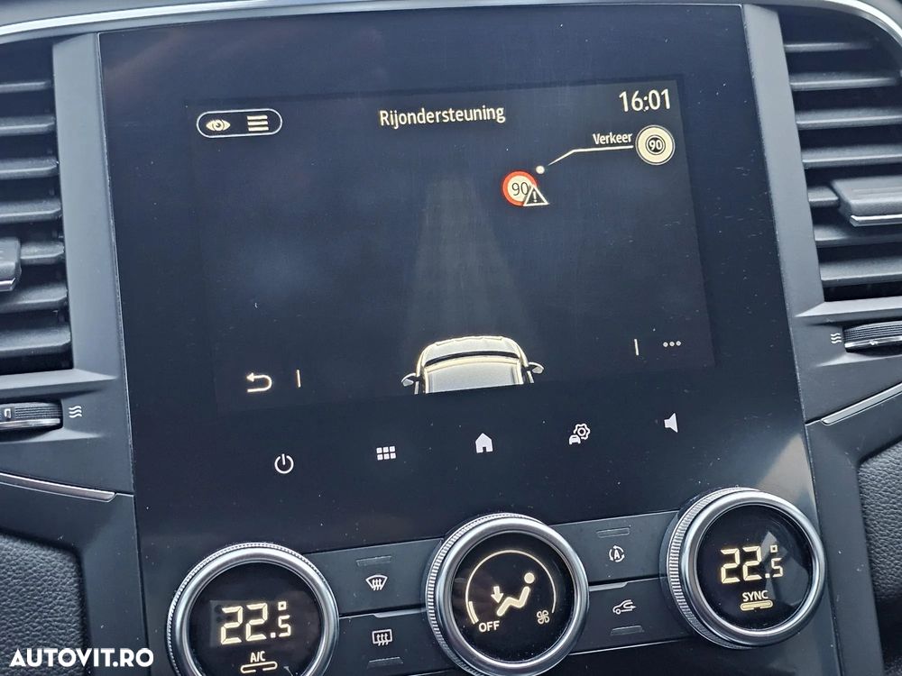 Renault Megane TCe 115 GPF ZEN - 19