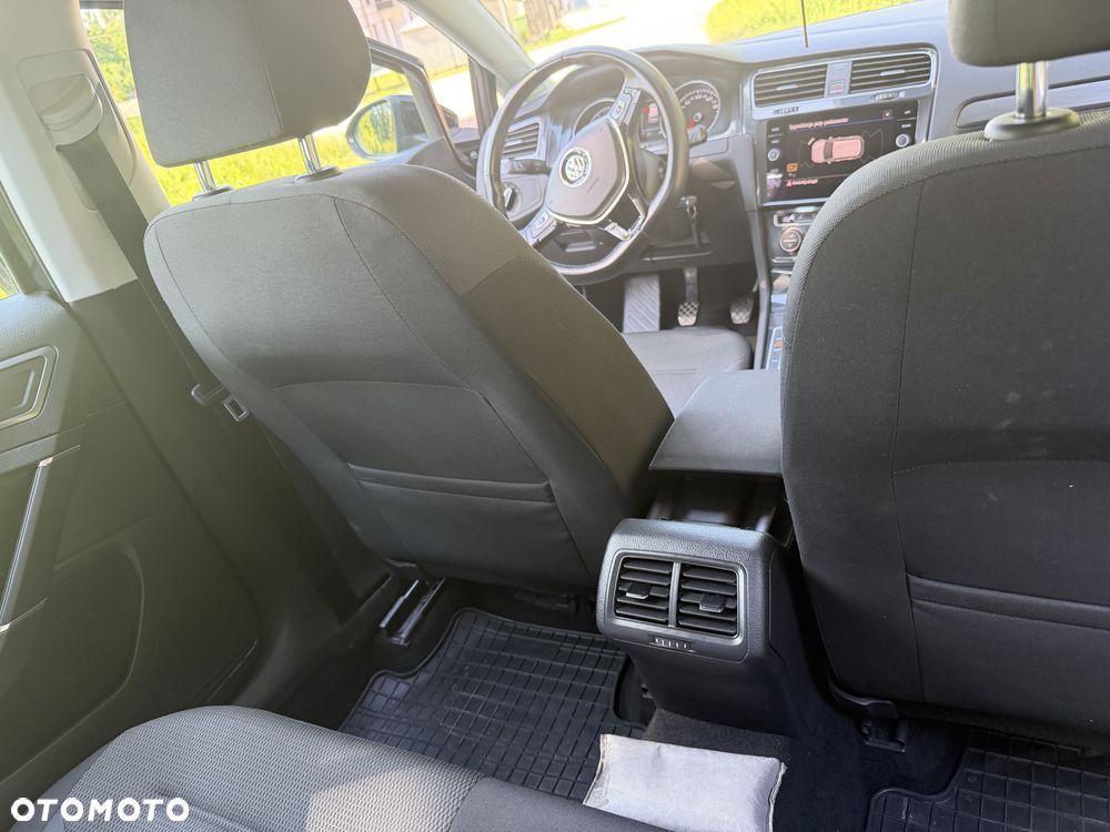 Volkswagen Golf 1.4 TSI BMT Comfortline - 14