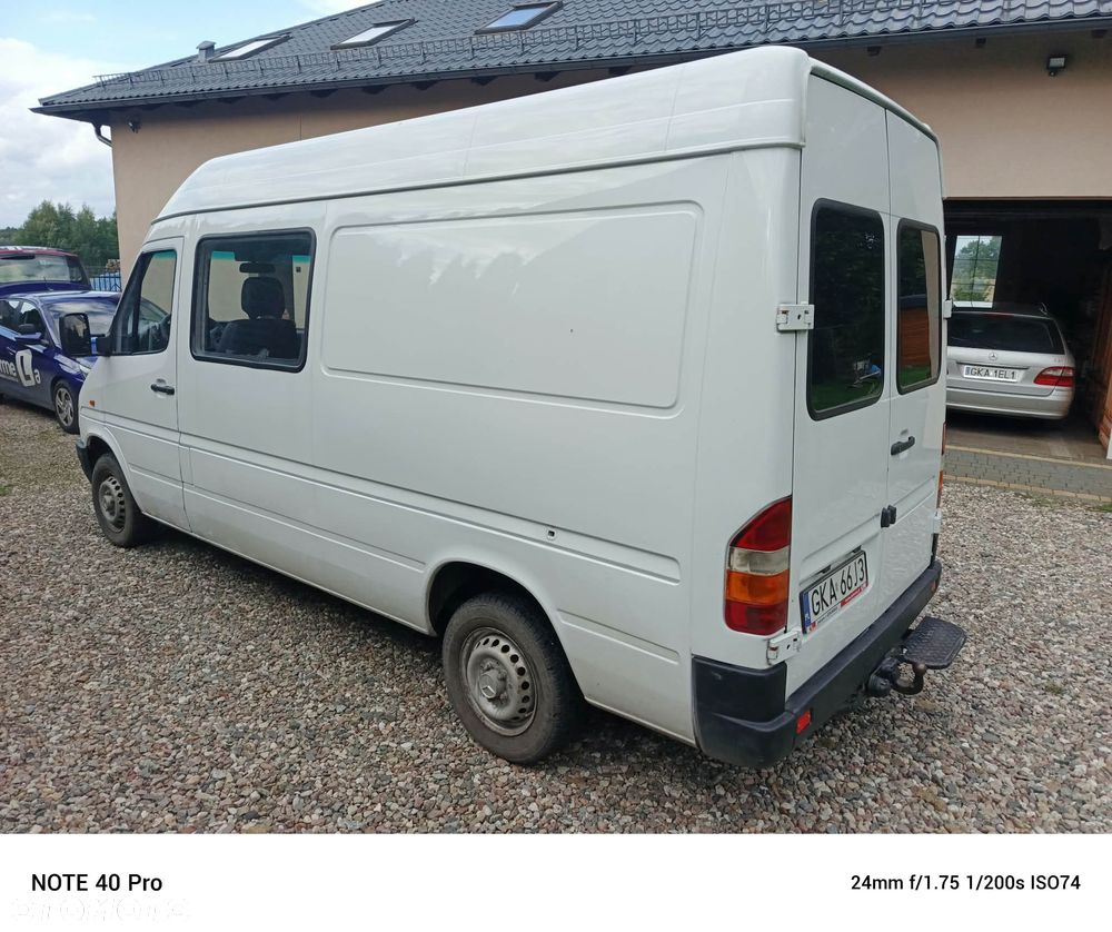 Mercedes-Benz Sprinter - 4