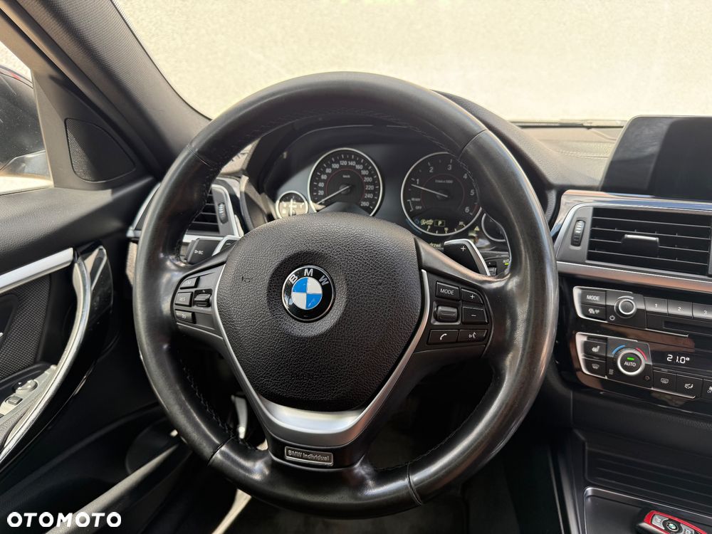 BMW Seria 3 325d Sport Line Shadow - 37