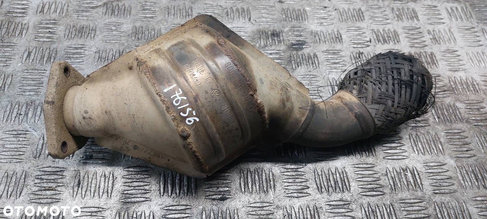 STRUMIENICA KATALIZATOR PUSTY PASSAT B5 1.9 TDI AFN 110KM 8D0131701CC - 1