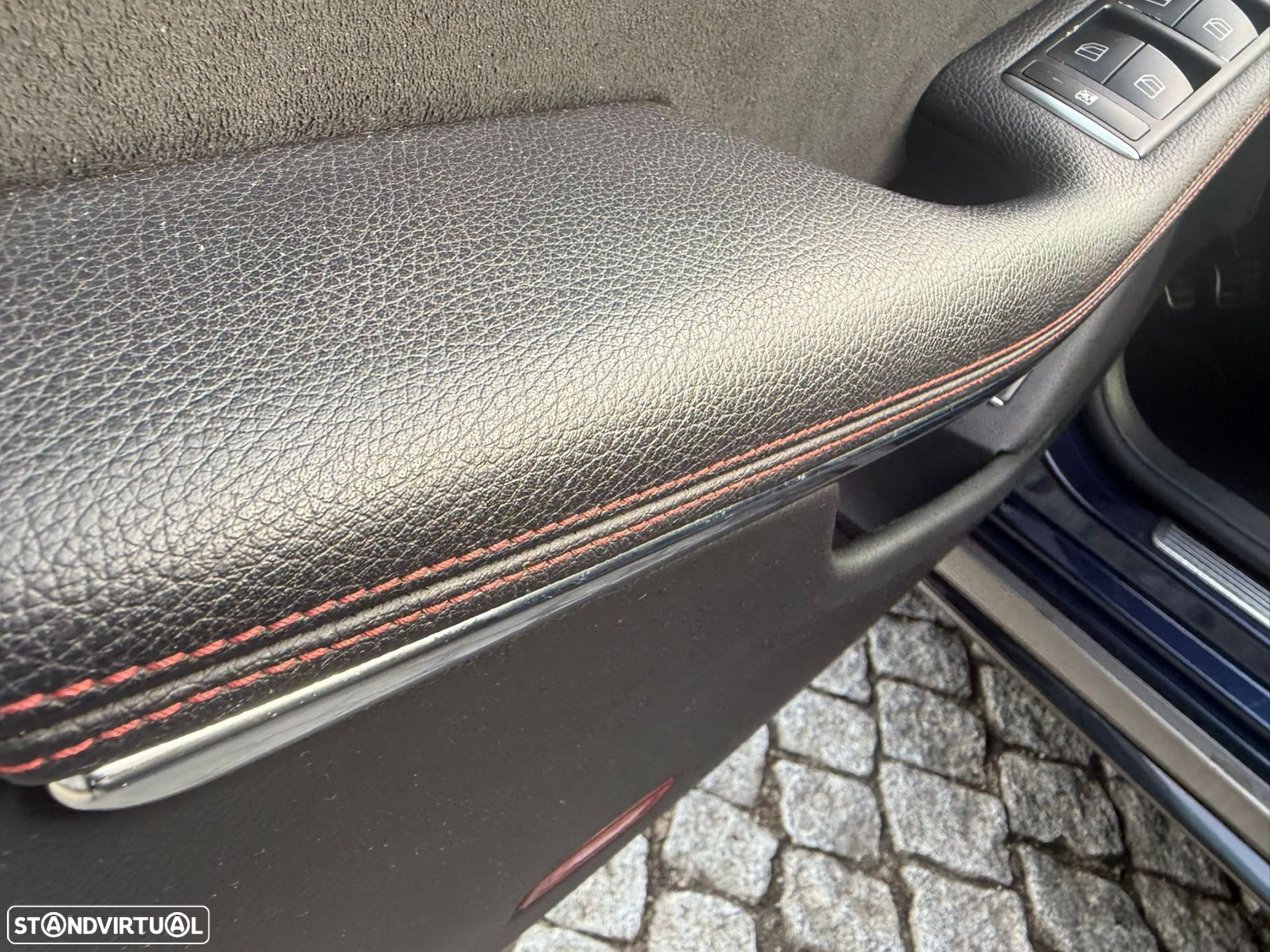 Mercedes-Benz CLA 200 d Shooting Brake AMG Line - 25