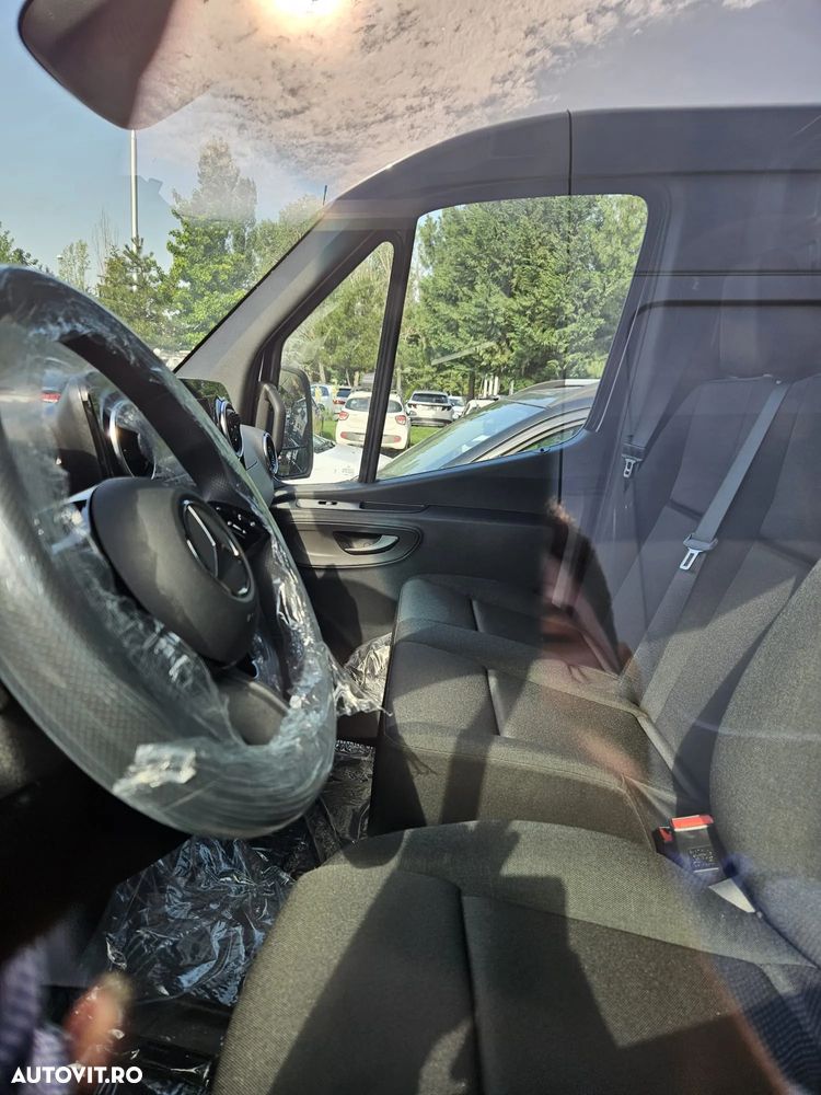 Mercedes-Benz Sprinter 319 CDI furgon extra-lung PRO - 3