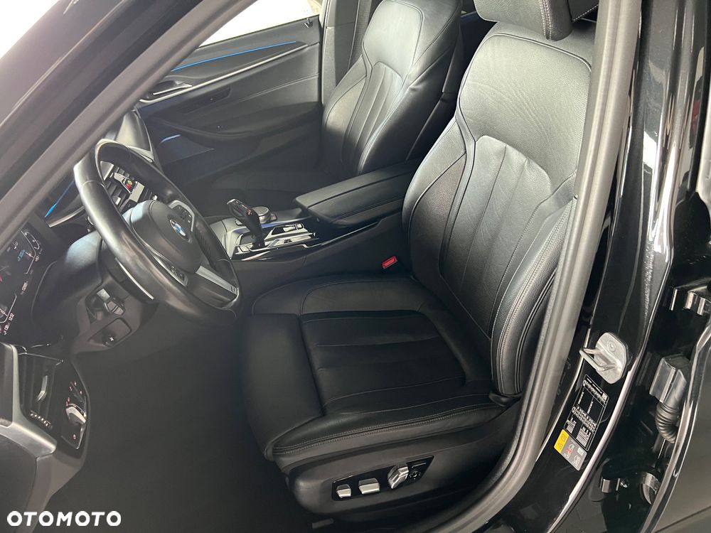 BMW Seria 5 520e M Sport sport - 13
