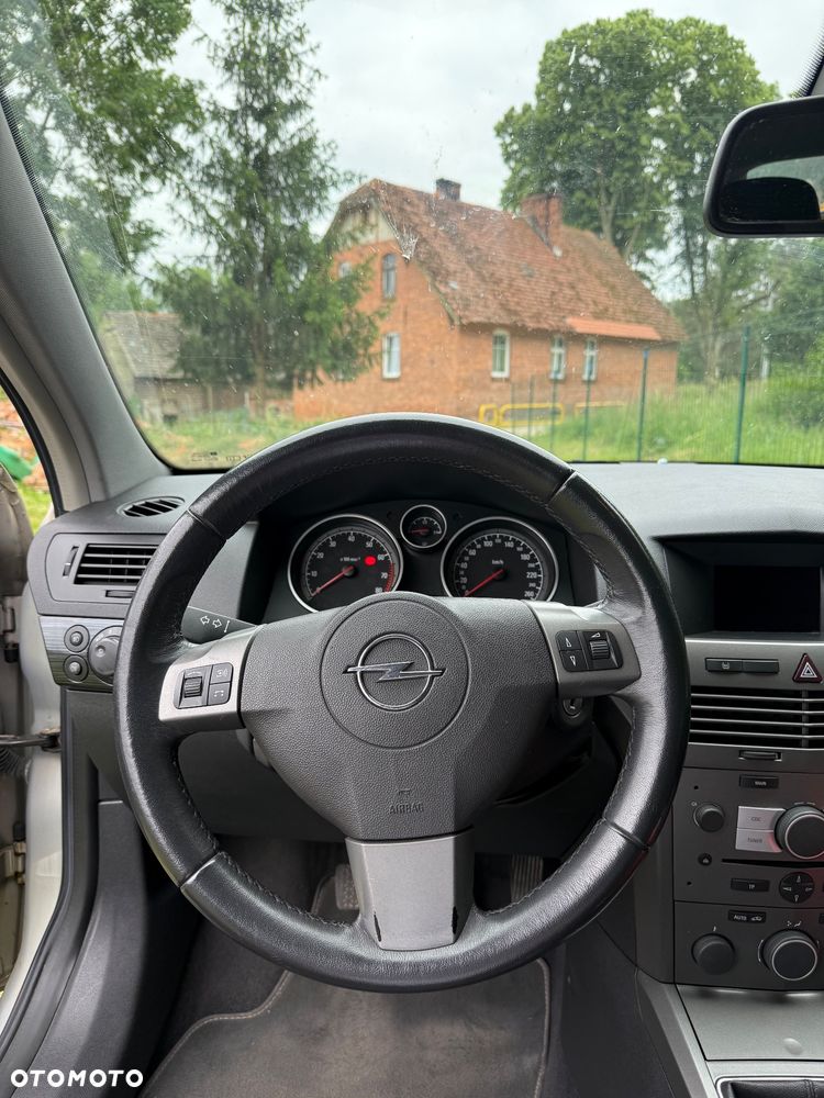 Opel Astra 1.6 - 4