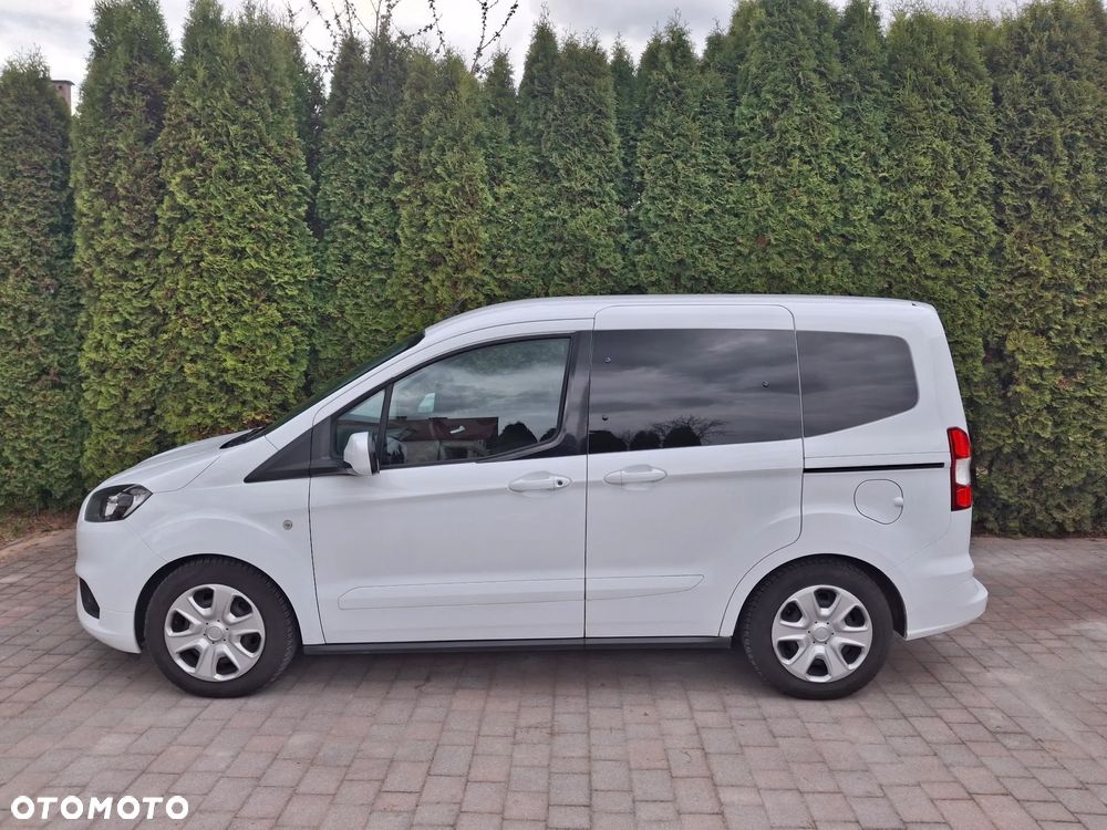 Ford Tourneo Courier 1.5 TDCi Trend - 28