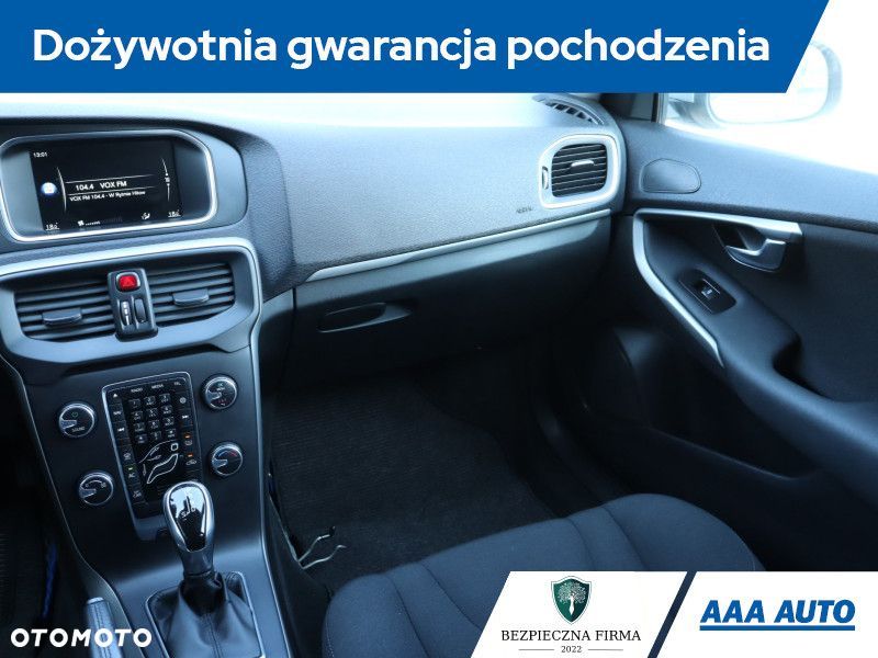 Volvo V40 - 10