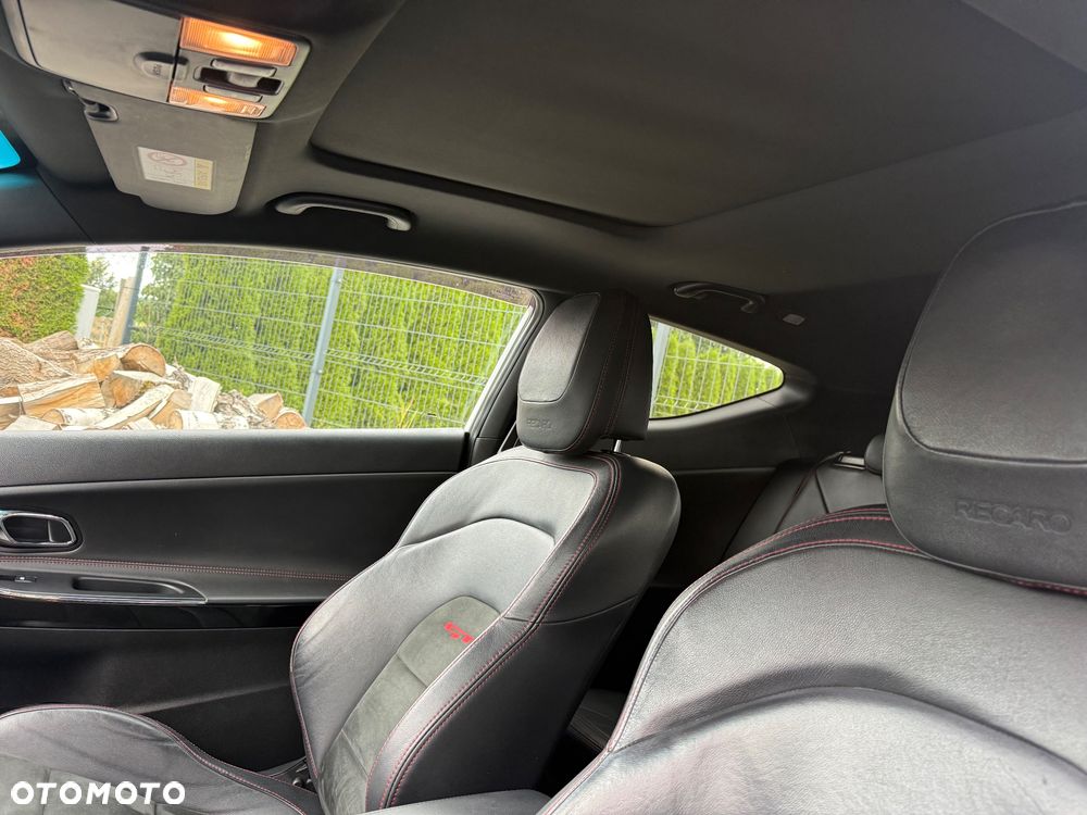 Kia Ceed - 7