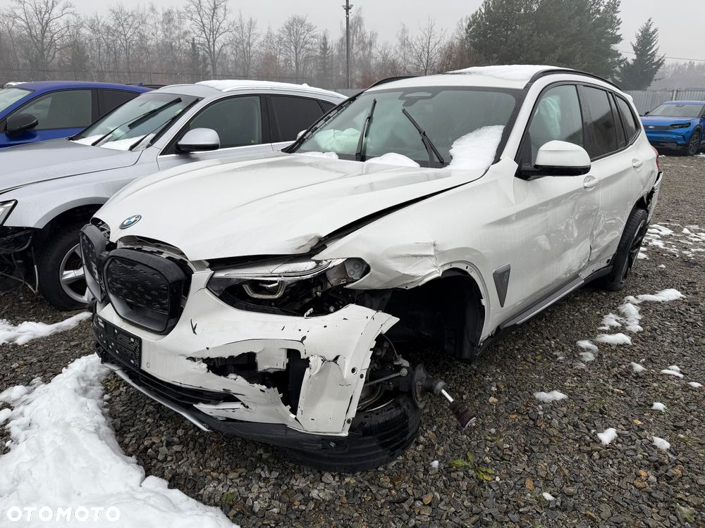 BMW iX3 Impressive - 1