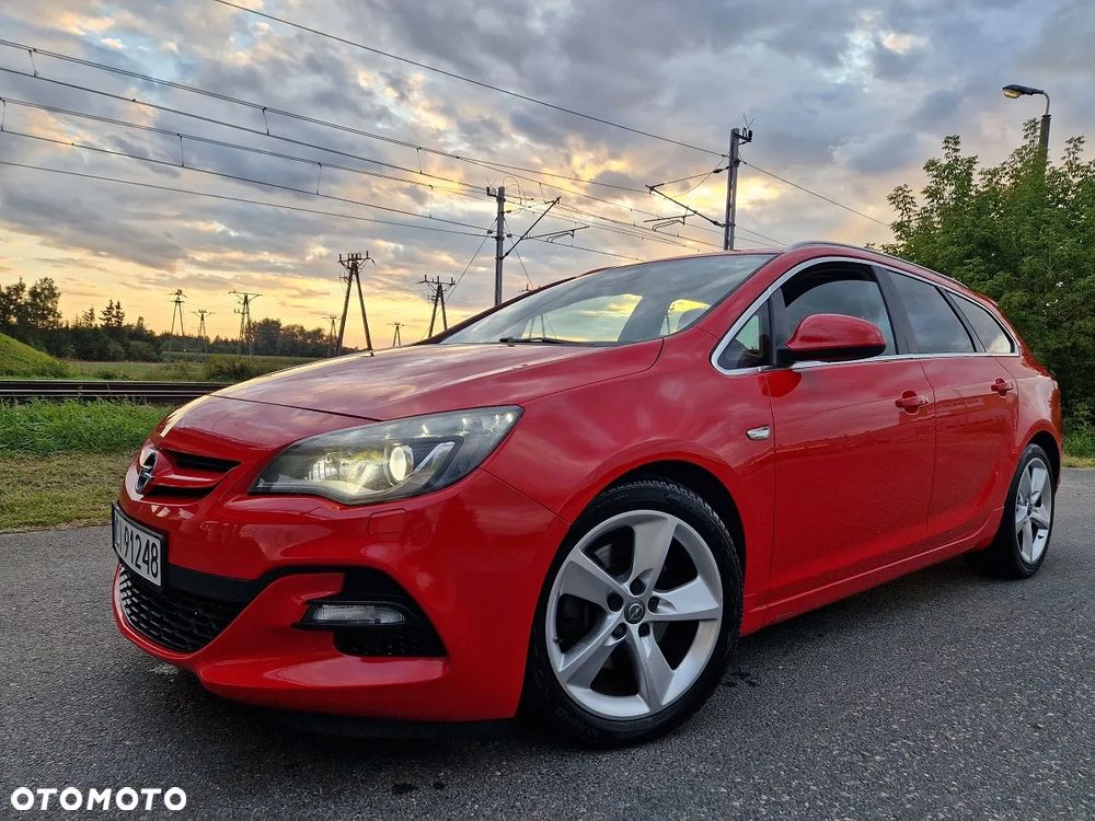 Opel Astra IV GTC 2.0 CDTI Bi-Turbo S&S - 13