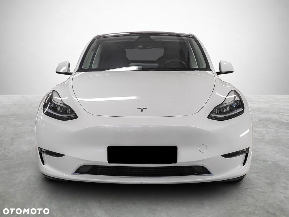 Tesla Model Y Long Range AWD - 1