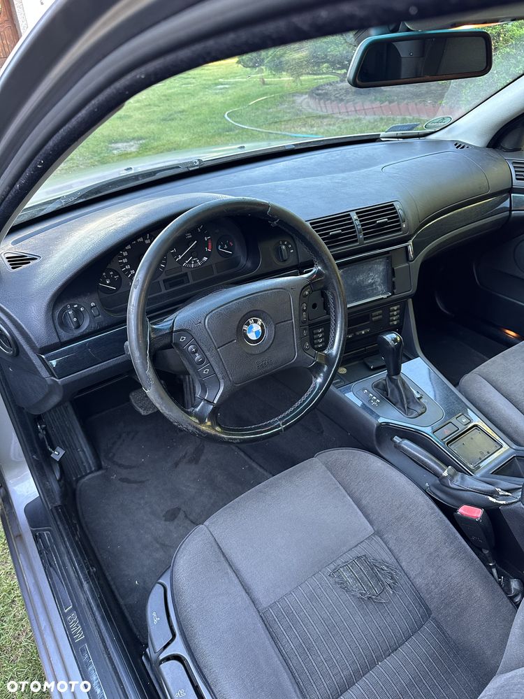 BMW Seria 5 - 11