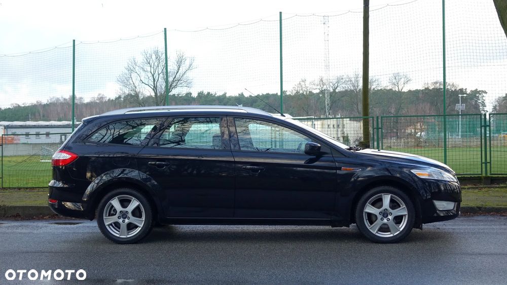 Ford Mondeo - 36