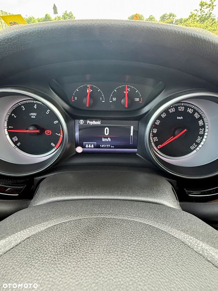 Opel Astra 1.6 T Elite S&S - 27