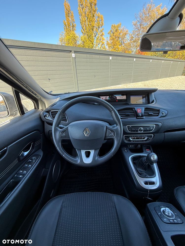 Renault Scenic - 26
