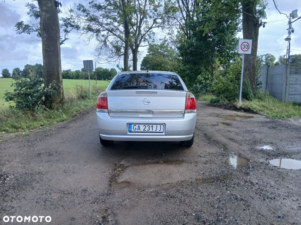 Opel Vectra 1.9 CDTI Sport / GTS - 12