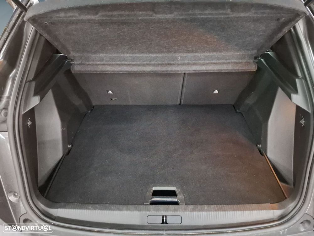 Peugeot 2008 1.2 PureTech Active Pack - 24